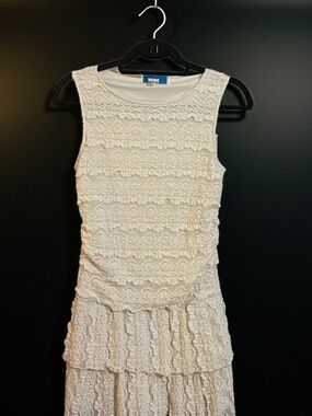 Ivory Ruffled Lace Sleeveless Dress